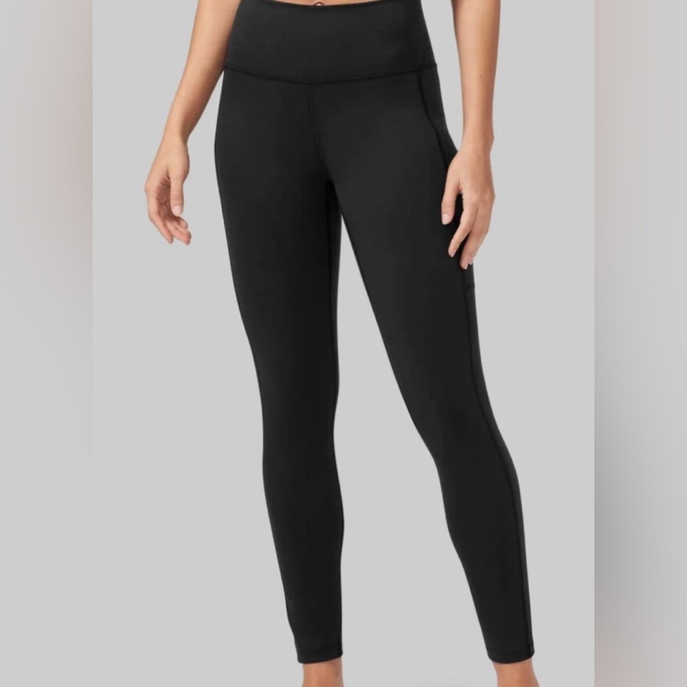 Like new Tommy John - go anywhere size medium leggings